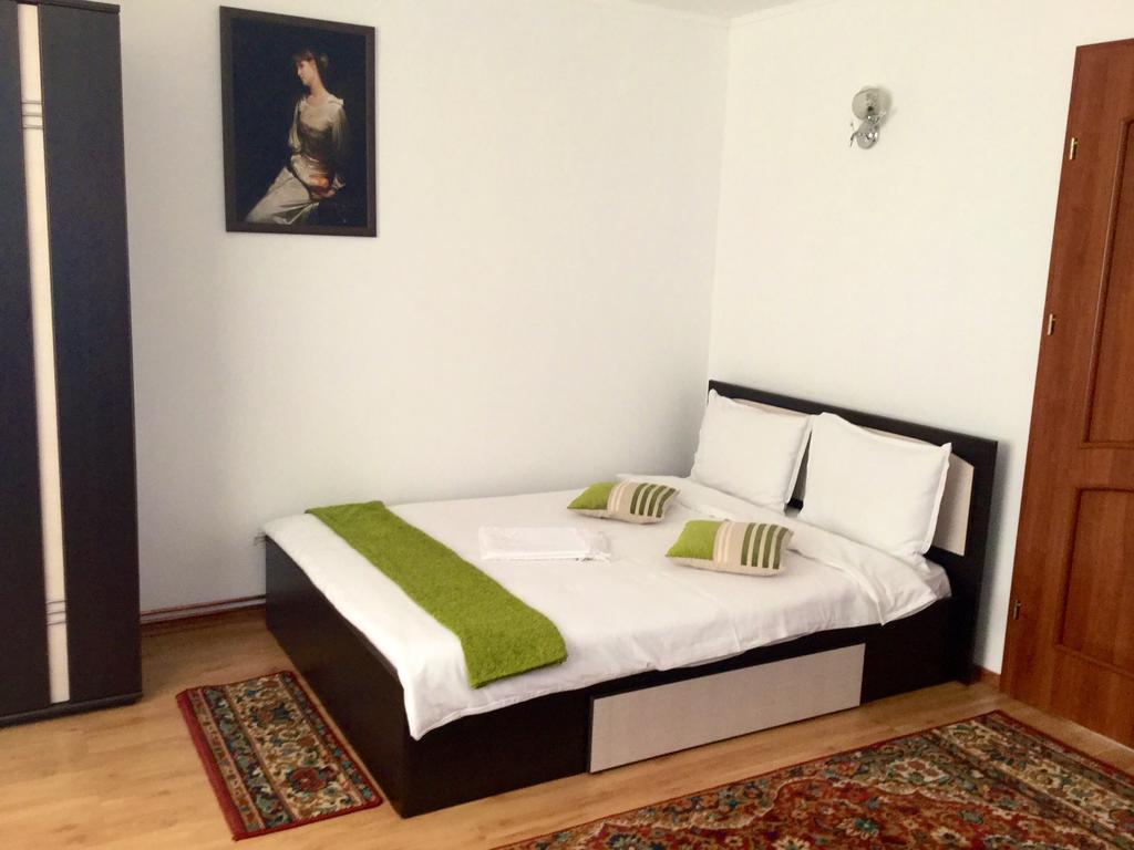 Casa Bella Turda Hotel Buitenkant foto